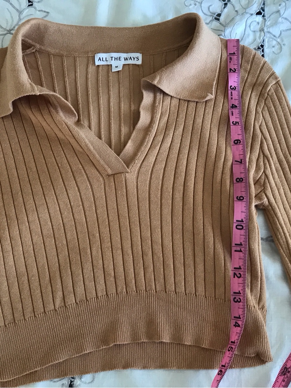 Cropped Ribbed Polo Sweater - Camel - Picture 3 of 5